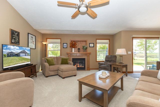 1104 CHARLENE AVENUE, Omro, WI 54963