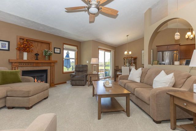 1104 CHARLENE AVENUE, Omro, WI 54963