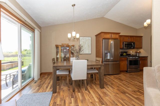 1104 CHARLENE AVENUE, Omro, WI 54963