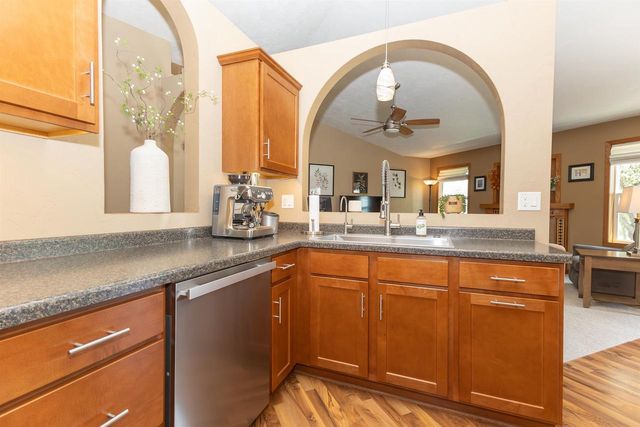 1104 CHARLENE AVENUE, Omro, WI 54963