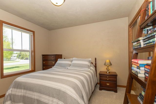 1104 CHARLENE AVENUE, Omro, WI 54963