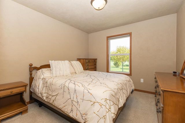 1104 CHARLENE AVENUE, Omro, WI 54963