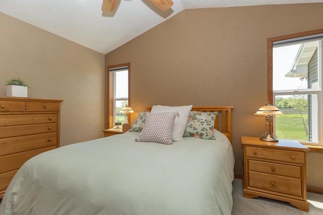 1104 CHARLENE AVENUE, Omro, WI 54963