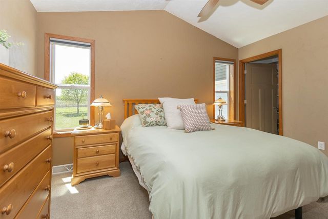 1104 CHARLENE AVENUE, Omro, WI 54963