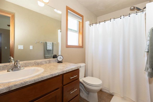 1104 CHARLENE AVENUE, Omro, WI 54963