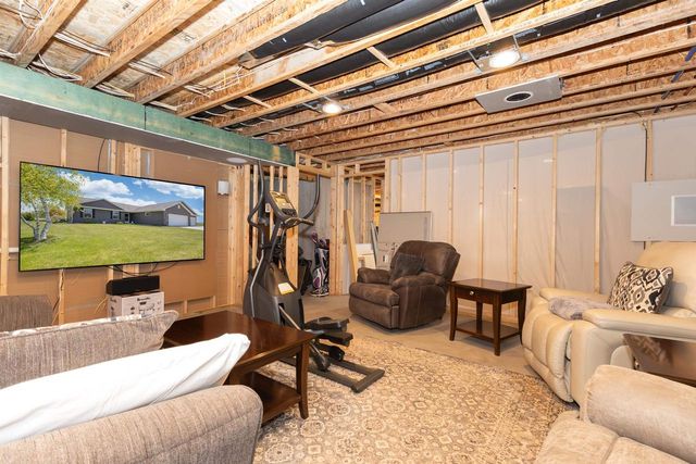 1104 CHARLENE AVENUE, Omro, WI 54963