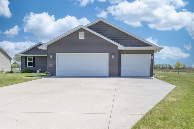 1104 CHARLENE AVENUE, Omro, WI 54963