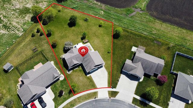 1104 CHARLENE AVENUE, Omro, WI 54963