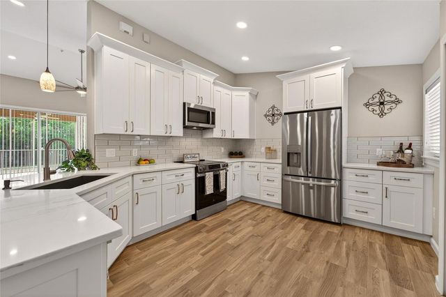 2028 KINGS PALACE DRIVE 2028, Riverview, FL 33578
