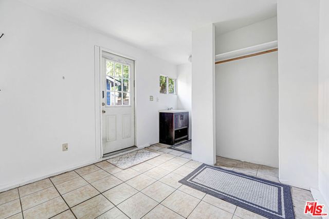 829 N Avenue 53, Los Angeles, CA 90042