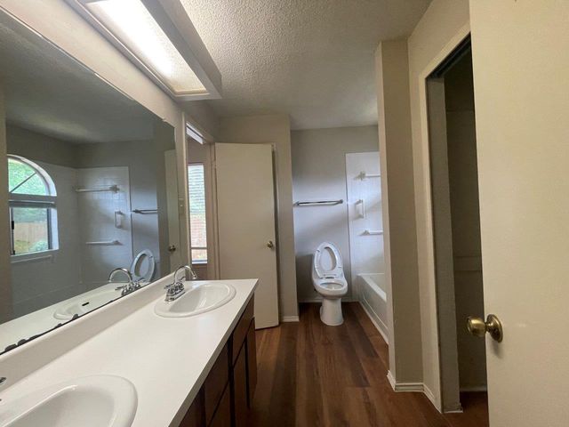 12607 Olympiad DR, Austin, TX 78729