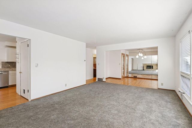 1410 Hillsboro Avenue S, Saint Louis Park, MN 55426