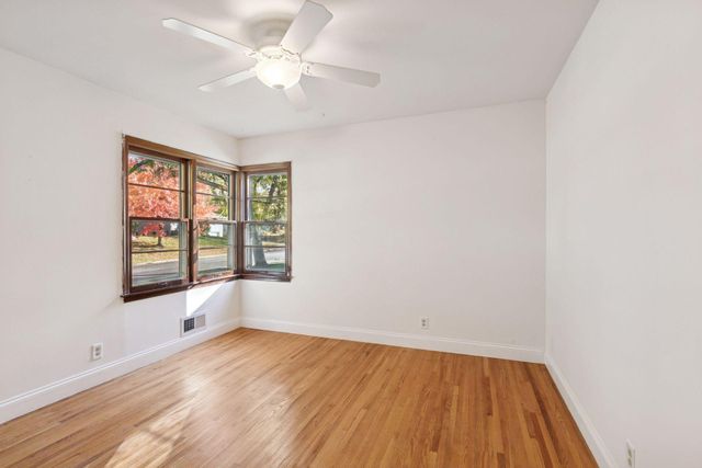 1410 Hillsboro Avenue S, Saint Louis Park, MN 55426