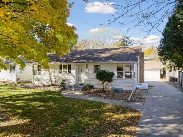 1410 Hillsboro Avenue S, Saint Louis Park, MN 55426