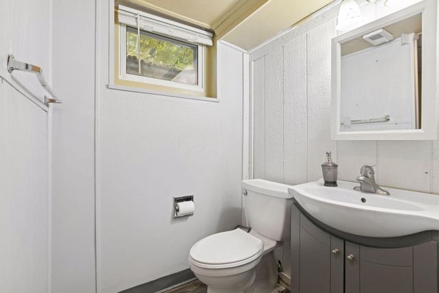 1410 Hillsboro Avenue S, Saint Louis Park, MN 55426