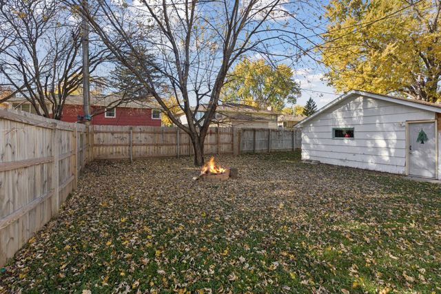 1410 Hillsboro Avenue S, Saint Louis Park, MN 55426