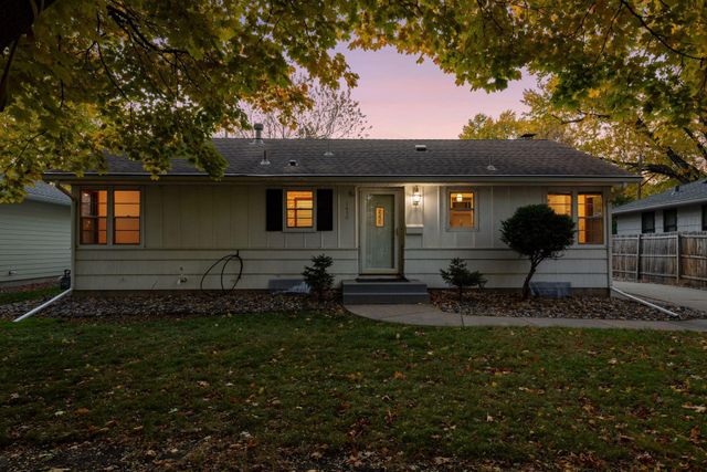 1410 Hillsboro Avenue S, Saint Louis Park, MN 55426