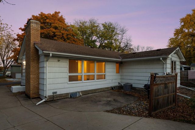 1410 Hillsboro Avenue S, Saint Louis Park, MN 55426