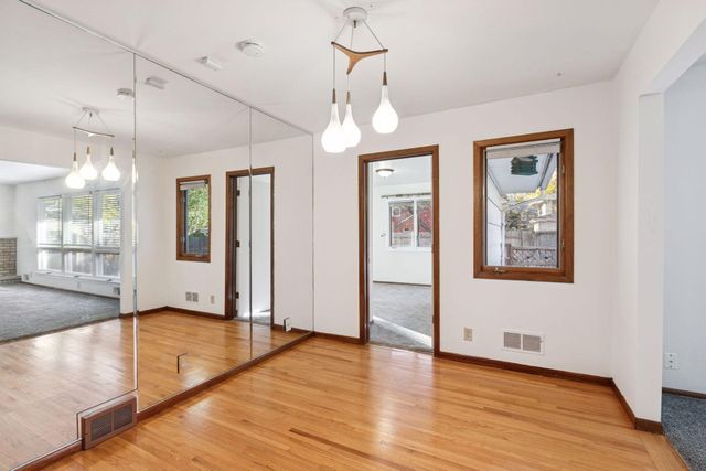 1410 Hillsboro Avenue S, Saint Louis Park, MN 55426