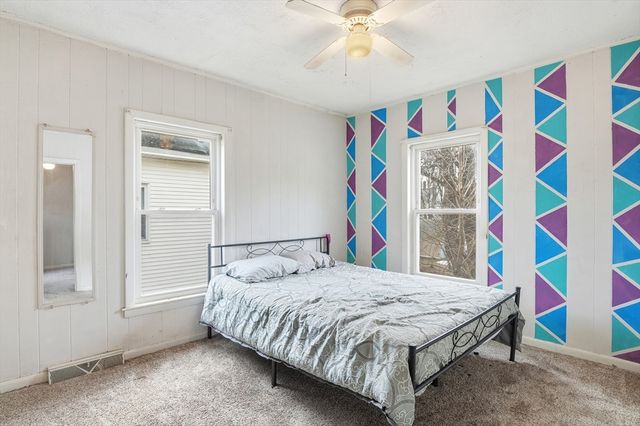 21 Whitman St, Leominster, MA 01453