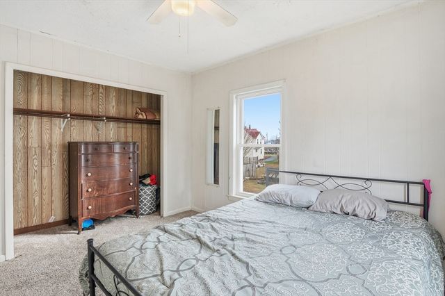 21 Whitman St, Leominster, MA 01453