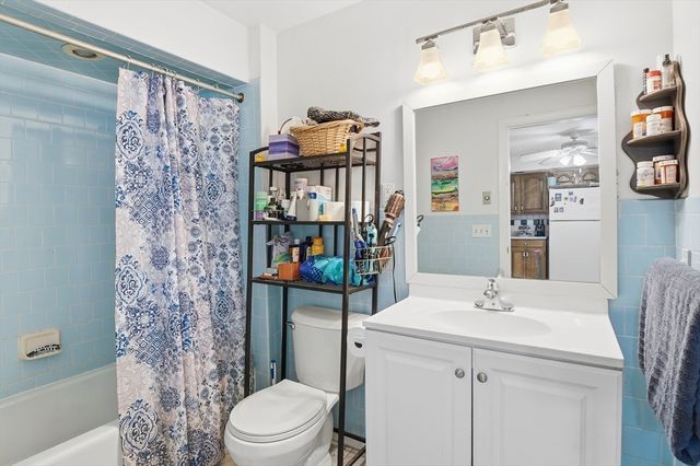 21 Whitman St, Leominster, MA 01453