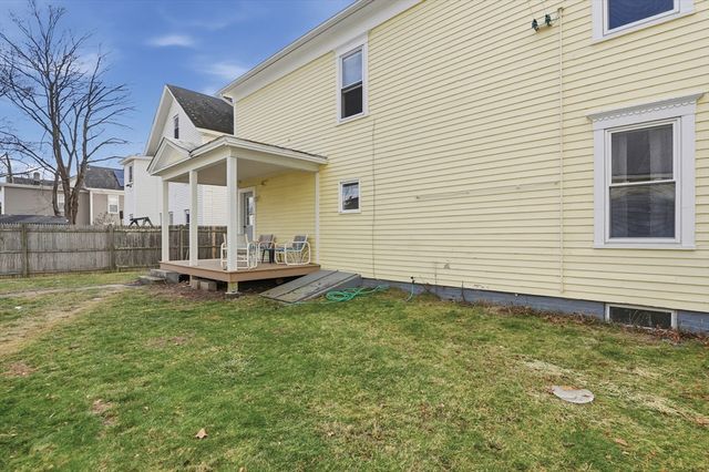 21 Whitman St, Leominster, MA 01453