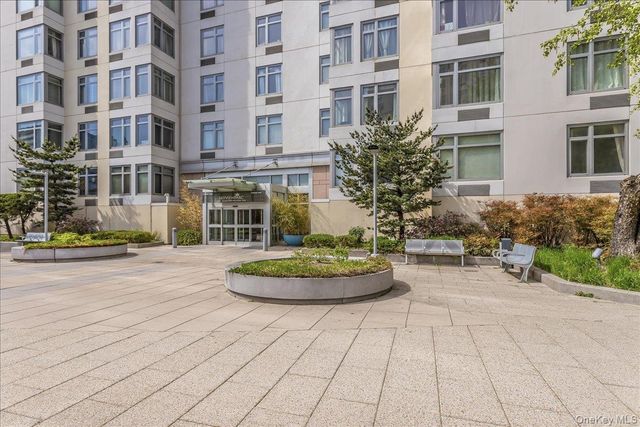 40-26 College Point Boulevard 11E, Flushing, NY 11354