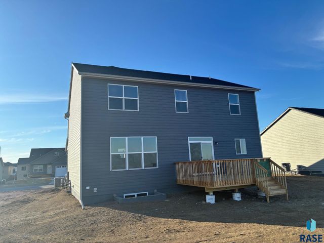 2808 S Copper Creek Ave Avenue, Sioux Falls, SD 57110