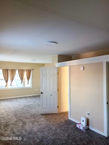 321 N 4th Avenue, Mechanicville, NY 12118