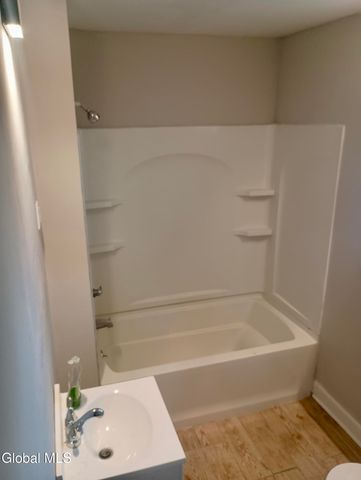 321 N 4th Avenue, Mechanicville, NY 12118