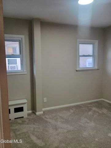 321 N 4th Avenue, Mechanicville, NY 12118