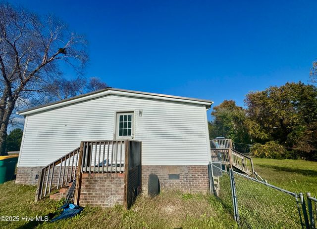 110 Hidden Creek Drive, Swansboro, NC 28584