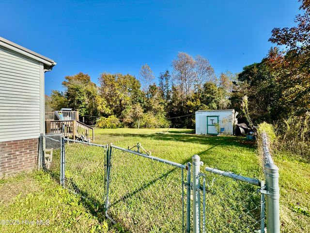 110 Hidden Creek Drive, Swansboro, NC 28584