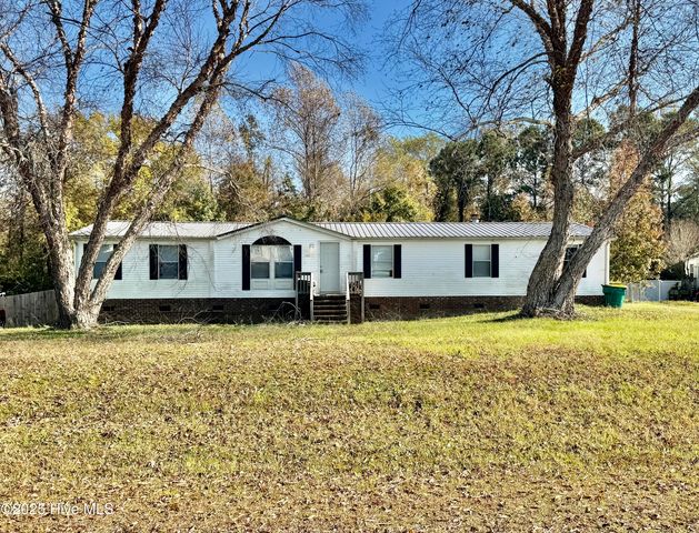 110 Hidden Creek Drive, Swansboro, NC 28584