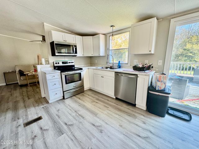 110 Hidden Creek Drive, Swansboro, NC 28584