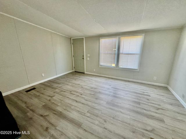 110 Hidden Creek Drive, Swansboro, NC 28584