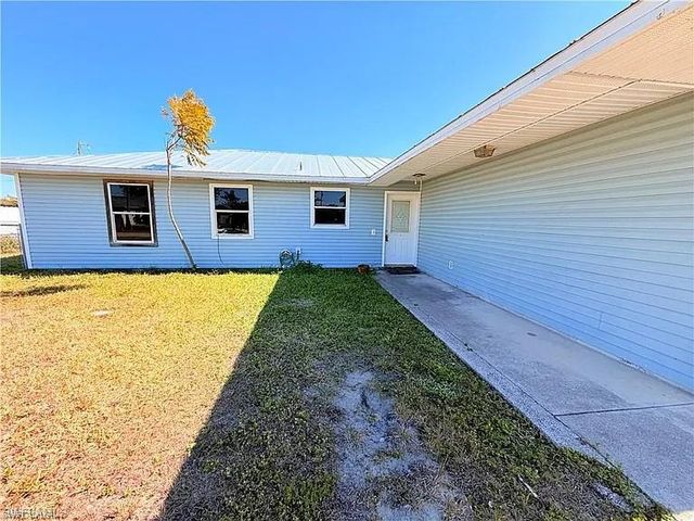 419 16th PL, Cape Coral, FL 33909