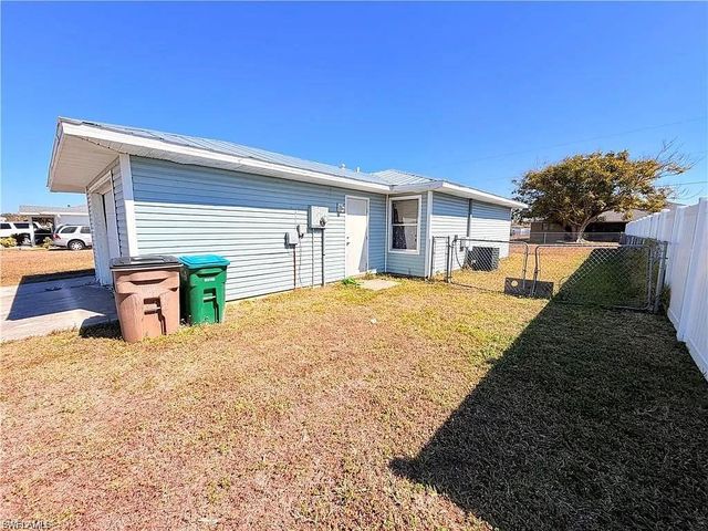 419 16th PL, Cape Coral, FL 33909