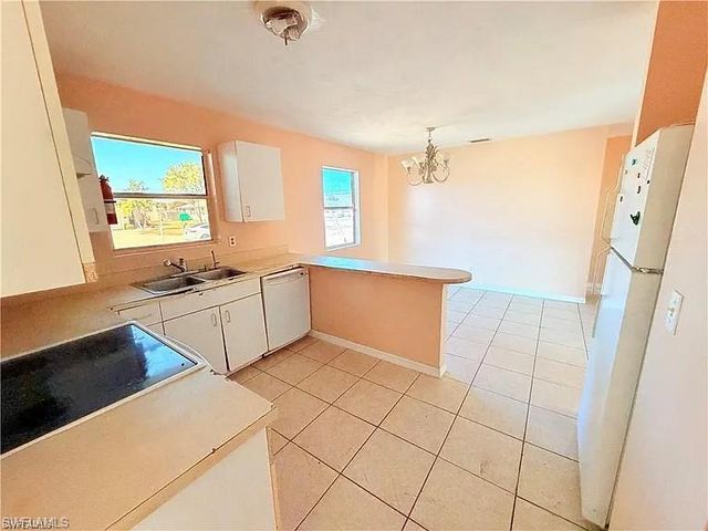 419 16th PL, Cape Coral, FL 33909