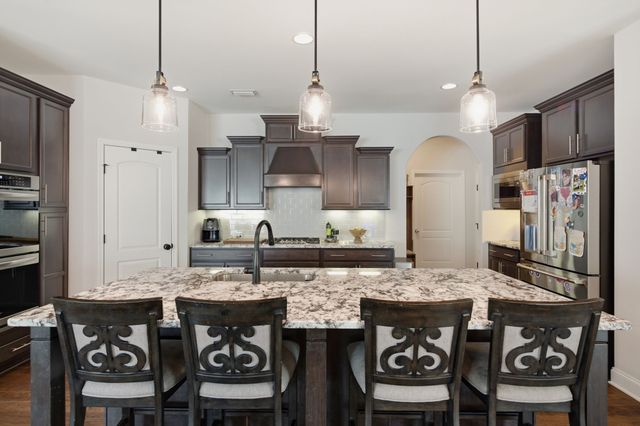 531 Lingering Way, Hendersonville, TN 37075