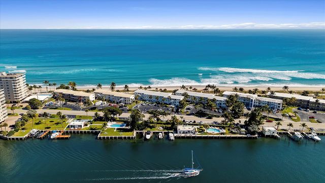 1043 Hillsboro Mile 18c, Hillsboro Beach, FL 33062