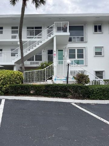 1043 Hillsboro Mile 18c, Hillsboro Beach, FL 33062