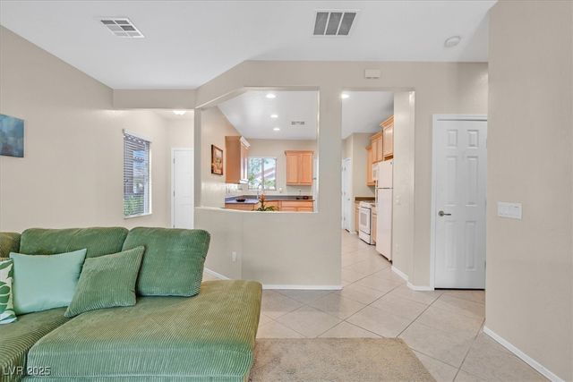 6097 FALCONER Avenue, Las Vegas, NV 89122