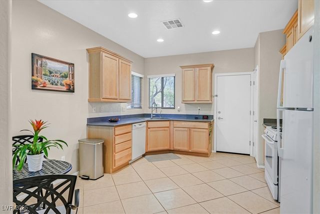 6097 FALCONER Avenue, Las Vegas, NV 89122