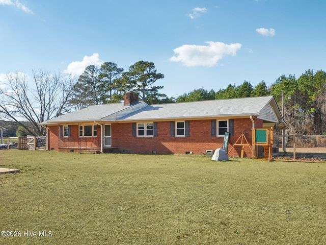 5474 Deans Road, Battleboro, NC 27809