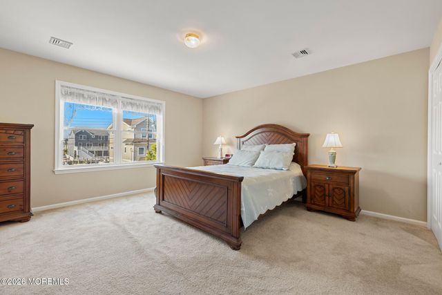 67 Glenn Drive, Manahawkin, NJ 08050