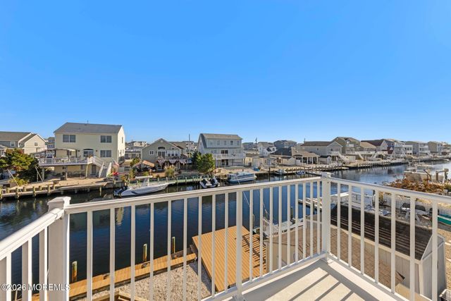 67 Glenn Drive, Manahawkin, NJ 08050