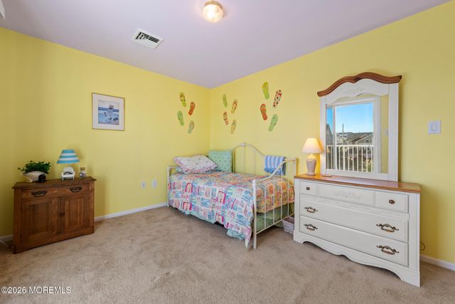 67 Glenn Drive, Manahawkin, NJ 08050