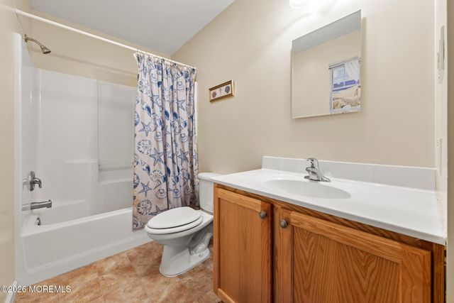 67 Glenn Drive, Manahawkin, NJ 08050